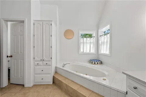 $695,000 | 6108 North Mattox Road, Kansas City, MO 64151