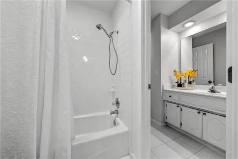 $695,000 | 6108 North Mattox Road, Kansas City, MO 64151