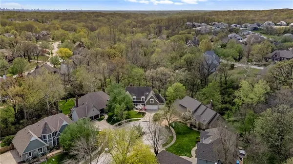 $695,000 | 6108 North Mattox Road, Kansas City, MO 64151