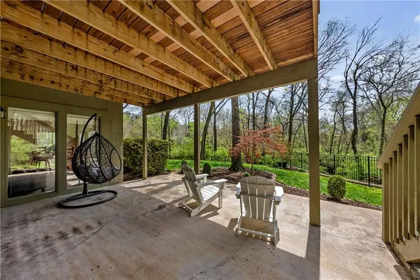 $695,000 | 6108 North Mattox Road, Kansas City, MO 64151