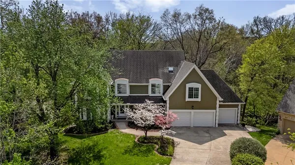 $695,000 | 6108 North Mattox Road, Kansas City, MO 64151