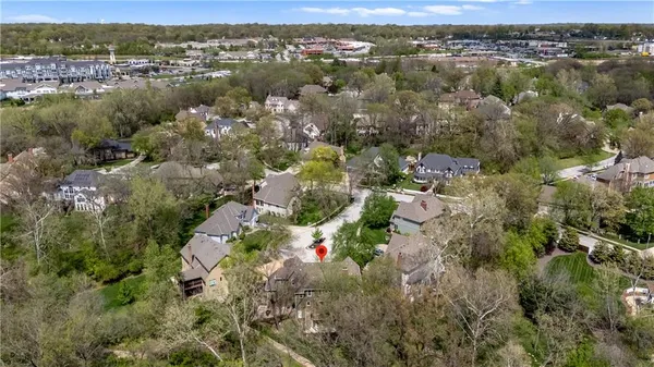 $695,000 | 6108 North Mattox Road, Kansas City, MO 64151