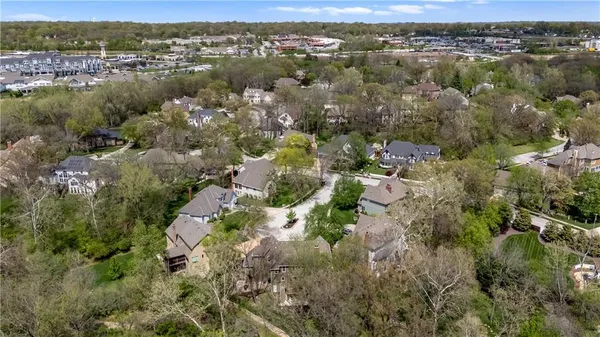 $695,000 | 6108 North Mattox Road, Kansas City, MO 64151