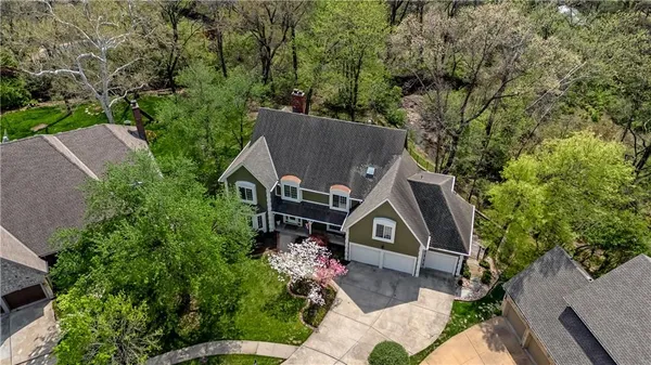 $695,000 | 6108 North Mattox Road, Kansas City, MO 64151