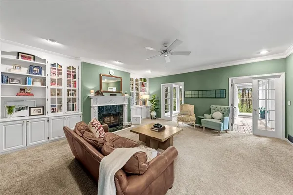 $695,000 | 6108 North Mattox Road, Kansas City, MO 64151
