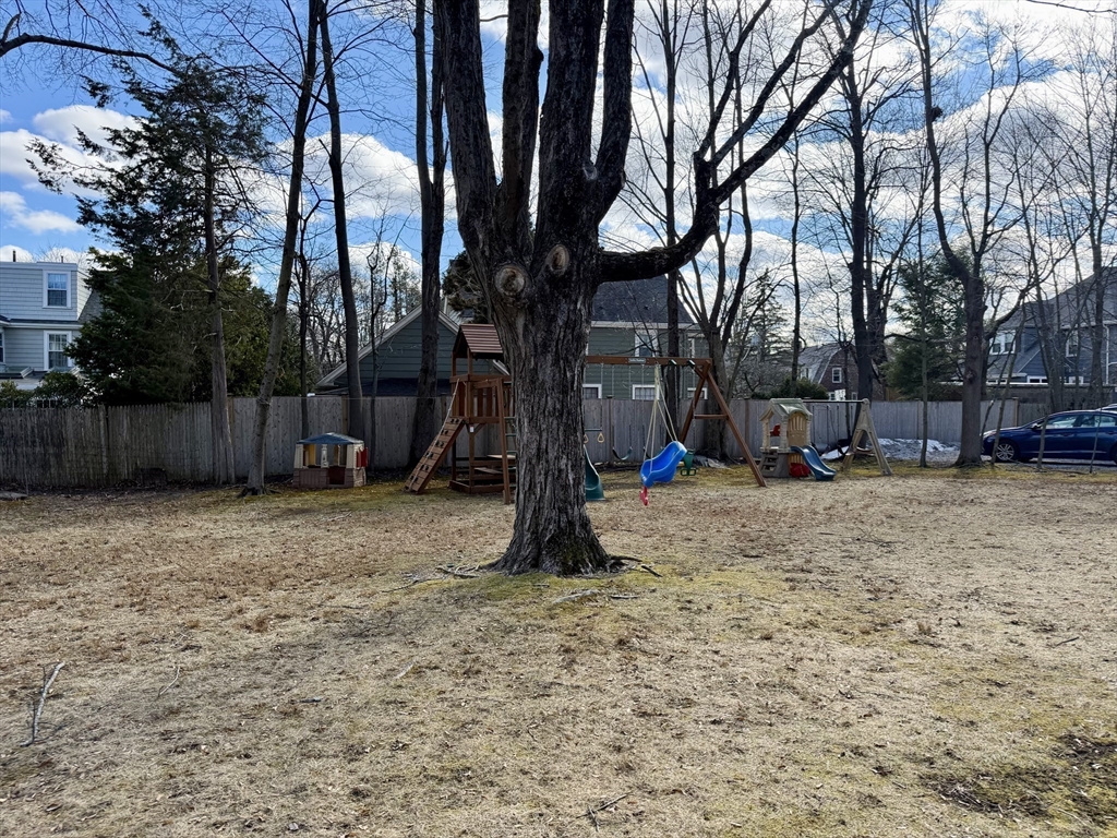 90 Mill Street, Unit UPSTAIRS Newton, MA 02459 - Photo 8 of 8