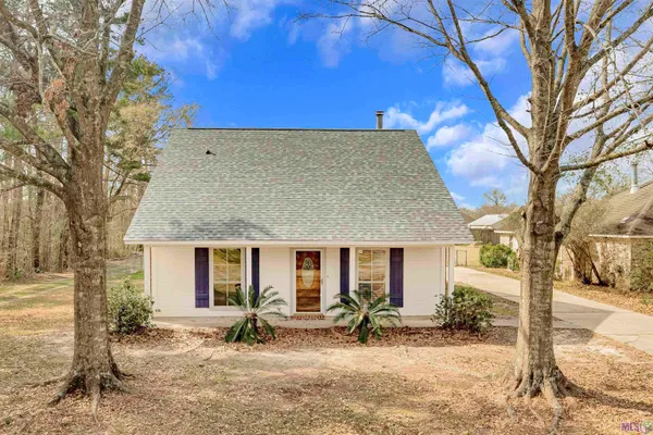 $230,000 | 30377 Fairway View Drive, Denham Springs, LA 70726