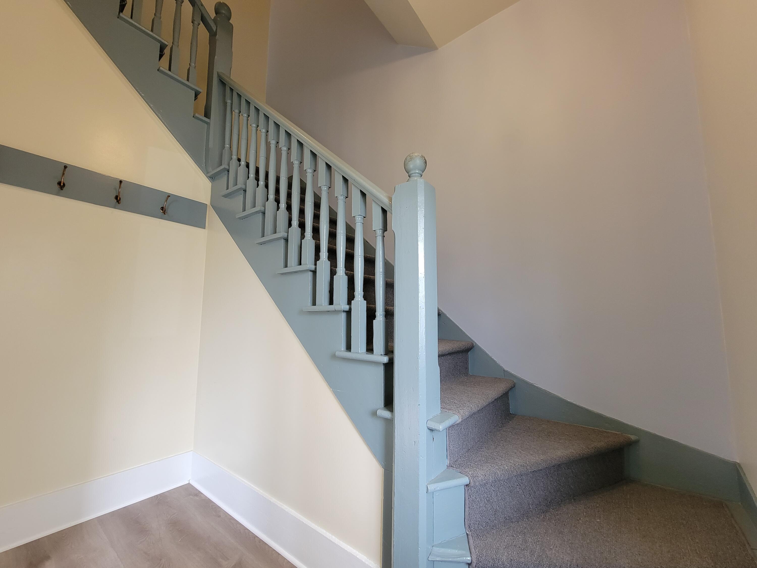 258 3rd Street Manistee, MI 49660 - Photo 13 of 26 20230220_143029 Stairwell