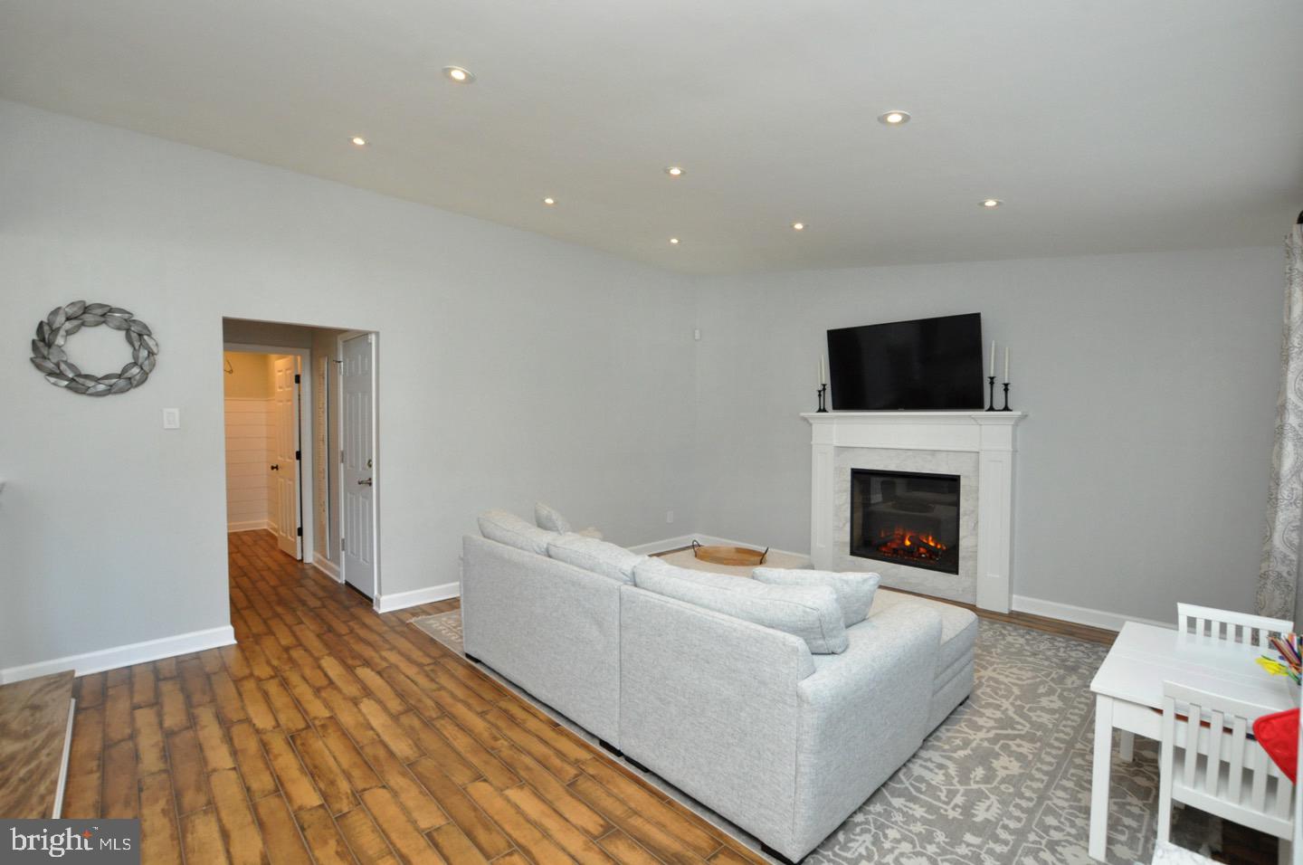 148 Roberts Drive Somerdale, NJ 08083 - Photo 18 of 31 Gallery Image 18
