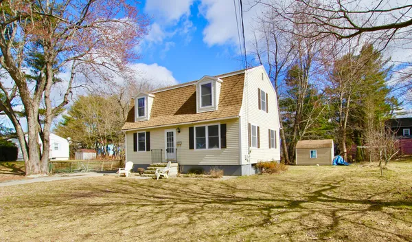 $449,000 | 189 Holm Avenue, Portland, ME 04102
