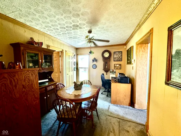 $475,000 | 4517 East County Road 400 South, New Castle, IN 47362