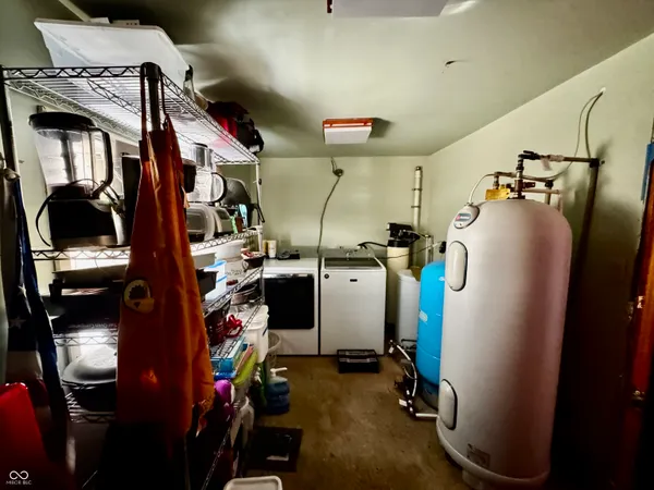 $475,000 | 4517 East County Road 400 South, New Castle, IN 47362