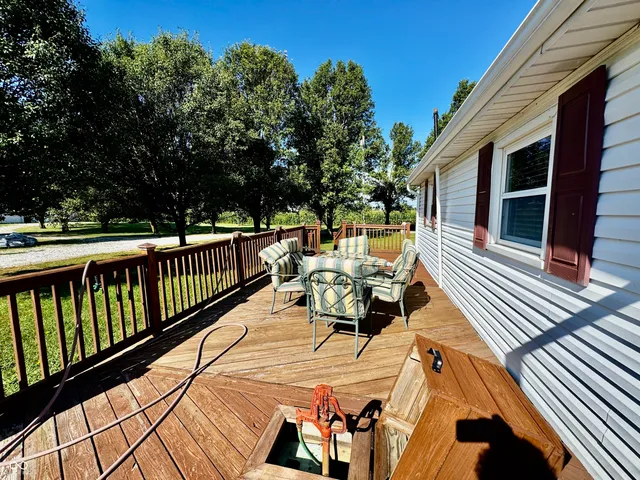 $475,000 | 4517 East County Road 400 South, New Castle, IN 47362