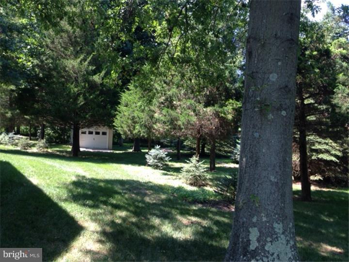 142 Emley's Hill Road Cream Ridge, NJ 08514 - Photo 20 of 25