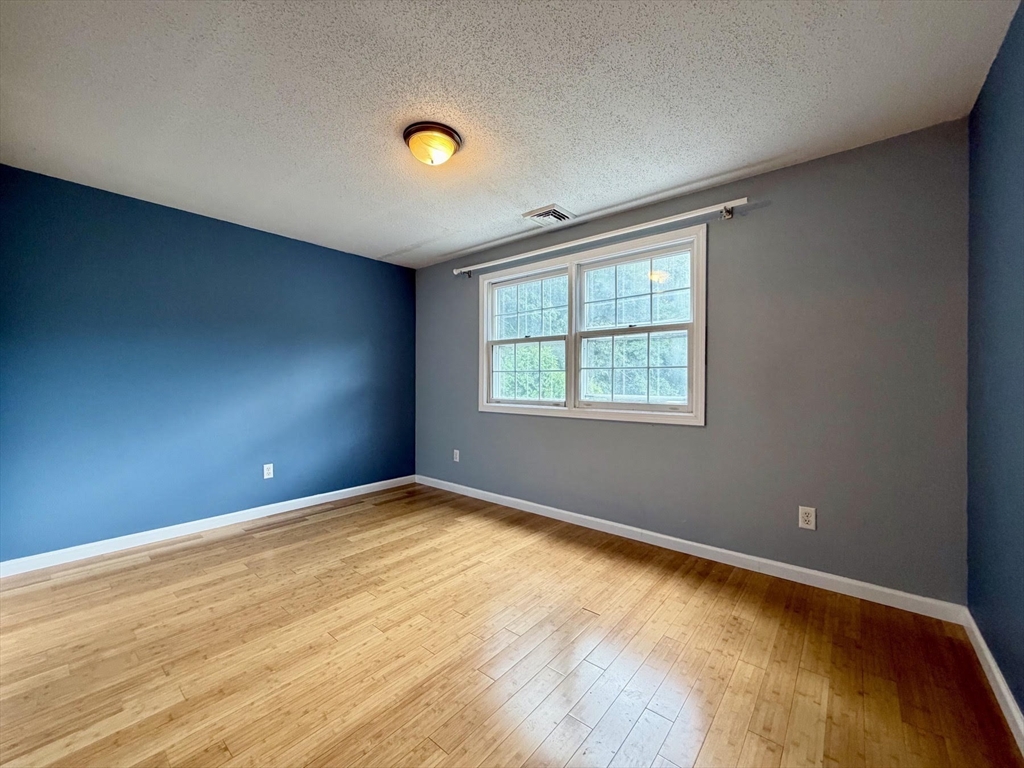 47-49 Kamuda Street, Unit 47 Springfield, MA 01151 - Photo 11 of 17
