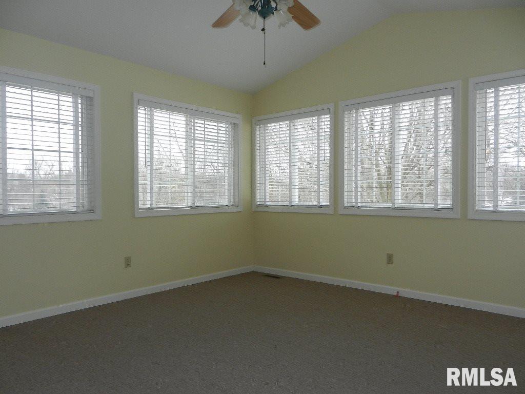 4410 Forest Road Davenport, IA 52807 - Photo 13 of 24 Gallery Image 13