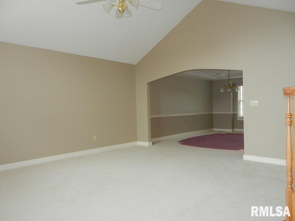 4410 Forest Road Davenport, IA 52807 - Photo 5 of 24 Gallery Image 5