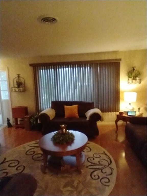 42 Fox Ridge Crescent Warwick, RI 02886 - Photo 7 of 15 Living 1