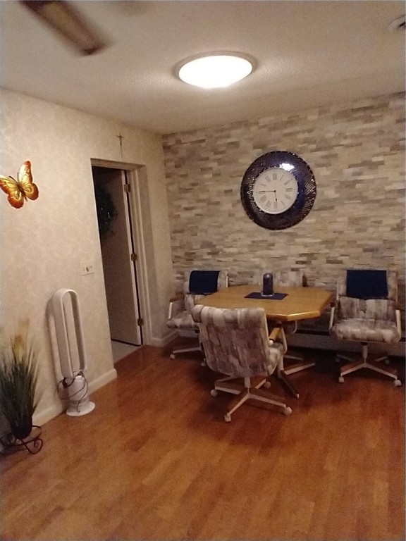 42 Fox Ridge Crescent Warwick, RI 02886 - Photo 9 of 15 Dining