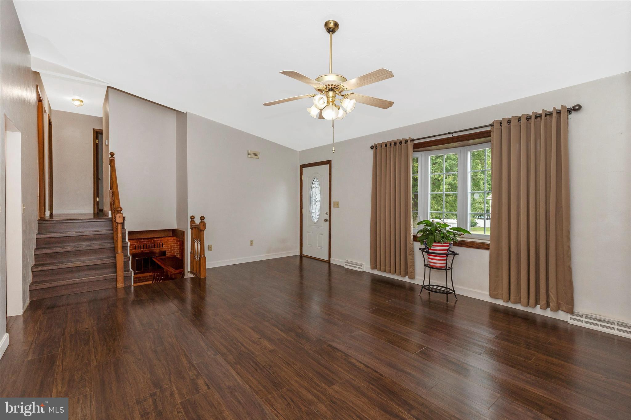 42 Narrow Road Hanover, PA 17331 - Photo 6 of 53 Gallery Image 6