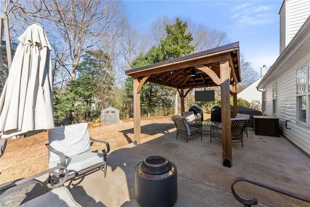 $379,900 | 5740 Rolling Meadow Lane, Flowery Branch, GA 30542