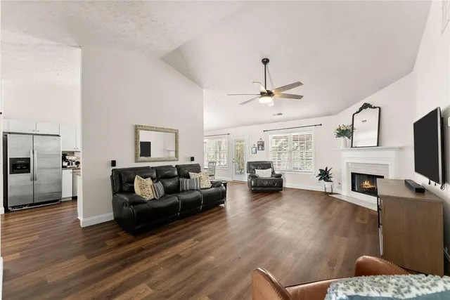 $379,900 | 5740 Rolling Meadow Lane, Flowery Branch, GA 30542