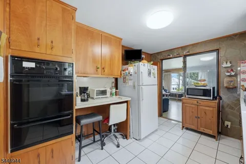 $400,000 | 40-2 Dupont Street, North Plainfield, NJ 07060