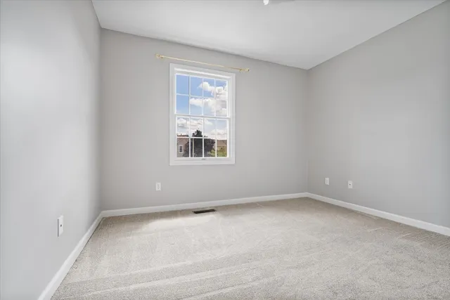 $309,900 | 23 Breckenwood Court, Bloomington, IL 61704