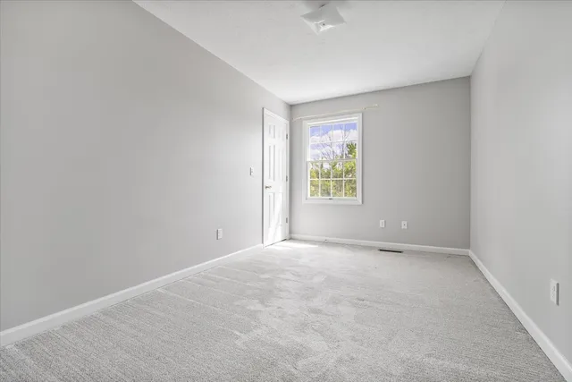 $309,900 | 23 Breckenwood Court, Bloomington, IL 61704