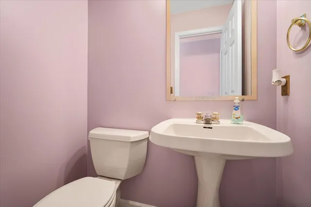 $309,900 | 23 Breckenwood Court, Bloomington, IL 61704