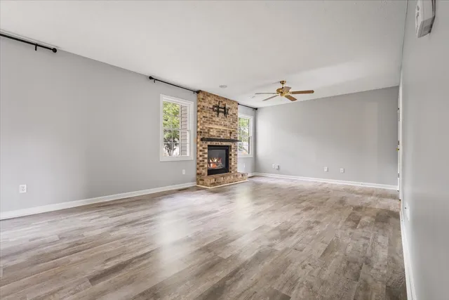 $309,900 | 23 Breckenwood Court, Bloomington, IL 61704