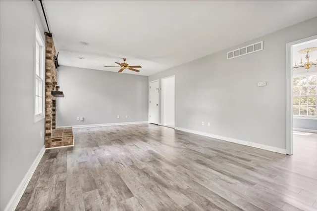 $309,900 | 23 Breckenwood Court, Bloomington, IL 61704