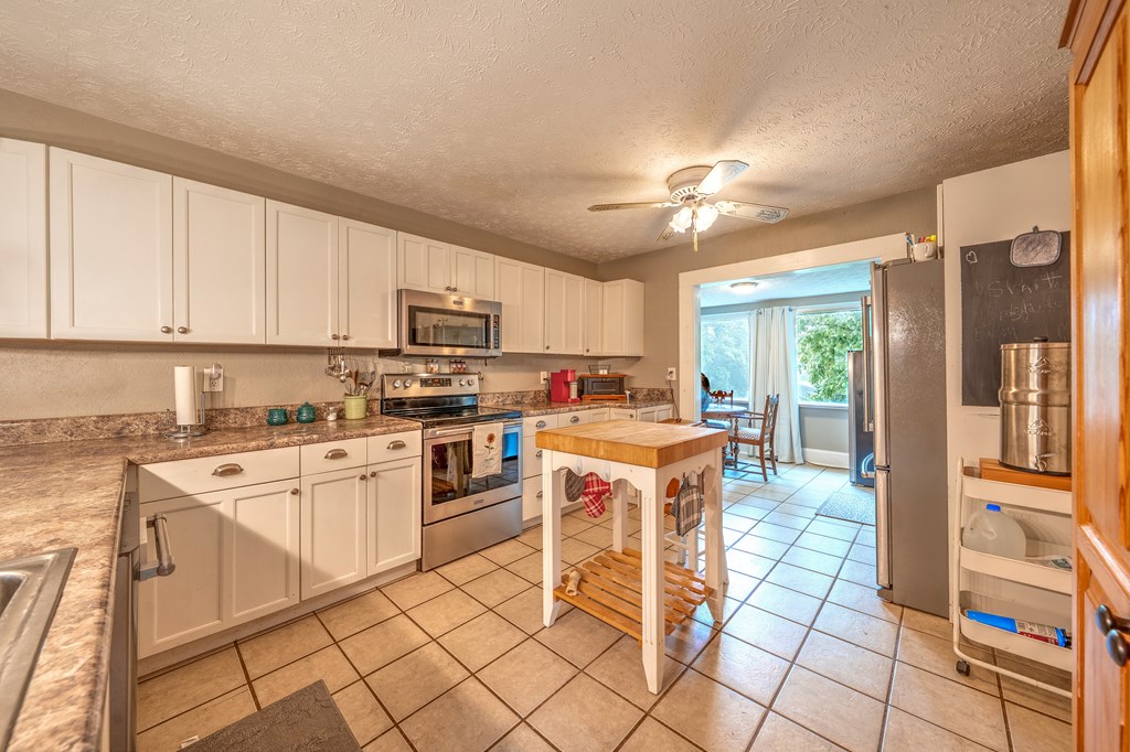 105 Bypass Road Morganton, GA 30560 - Photo 3 of 40 Living Room with Hardwood Floors