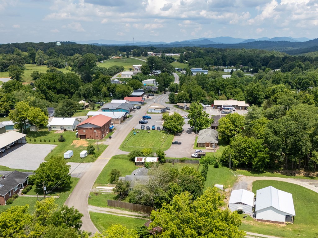 105 Bypass Road Morganton, GA 30560 - Photo 34 of 40 Gravel Parking Pad