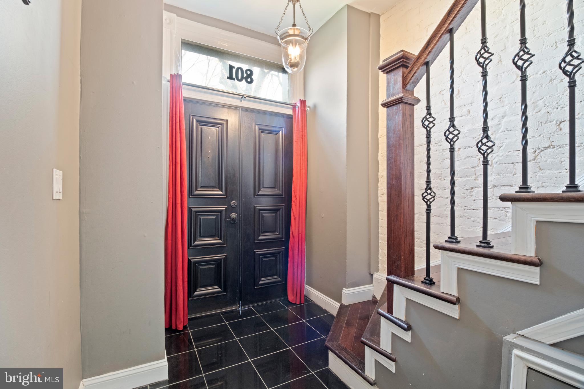 801 East Capitol Street Southeast Washington, DC 20003 - Photo 3 of 29