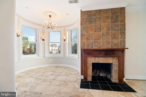 $1,395,000 | 801 East Capitol Street Southeast, Washington, DC 20003