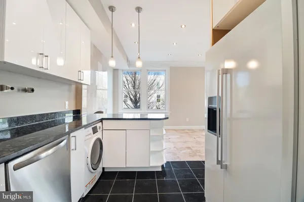 $1,395,000 | 801 East Capitol Street Southeast, Washington, DC 20003
