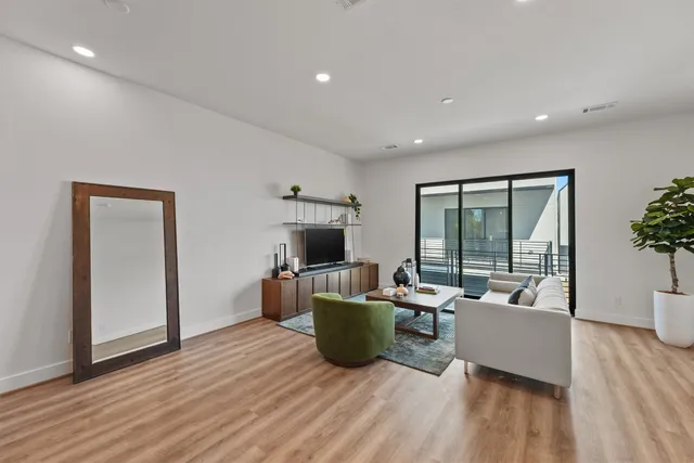 $4,200 | 1517 Vermont Street, Unit D, Houston, TX 77006