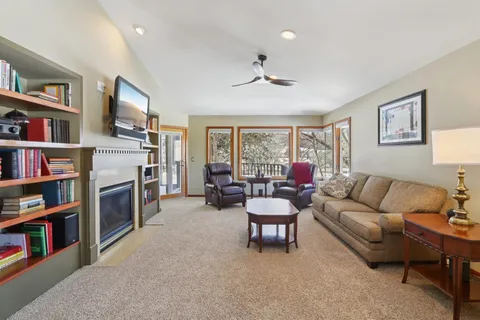 $749,900 | 106 Aspen Glen Drive, Spring Green, WI 53588