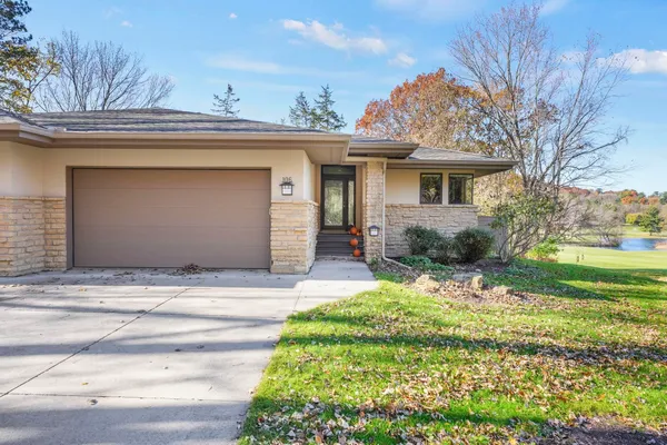 $749,900 | 106 Aspen Glen Drive, Spring Green, WI 53588