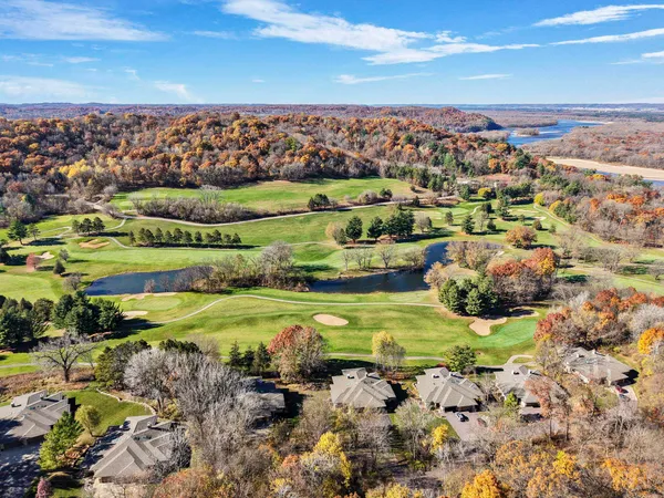 $749,900 | 106 Aspen Glen Drive, Spring Green, WI 53588