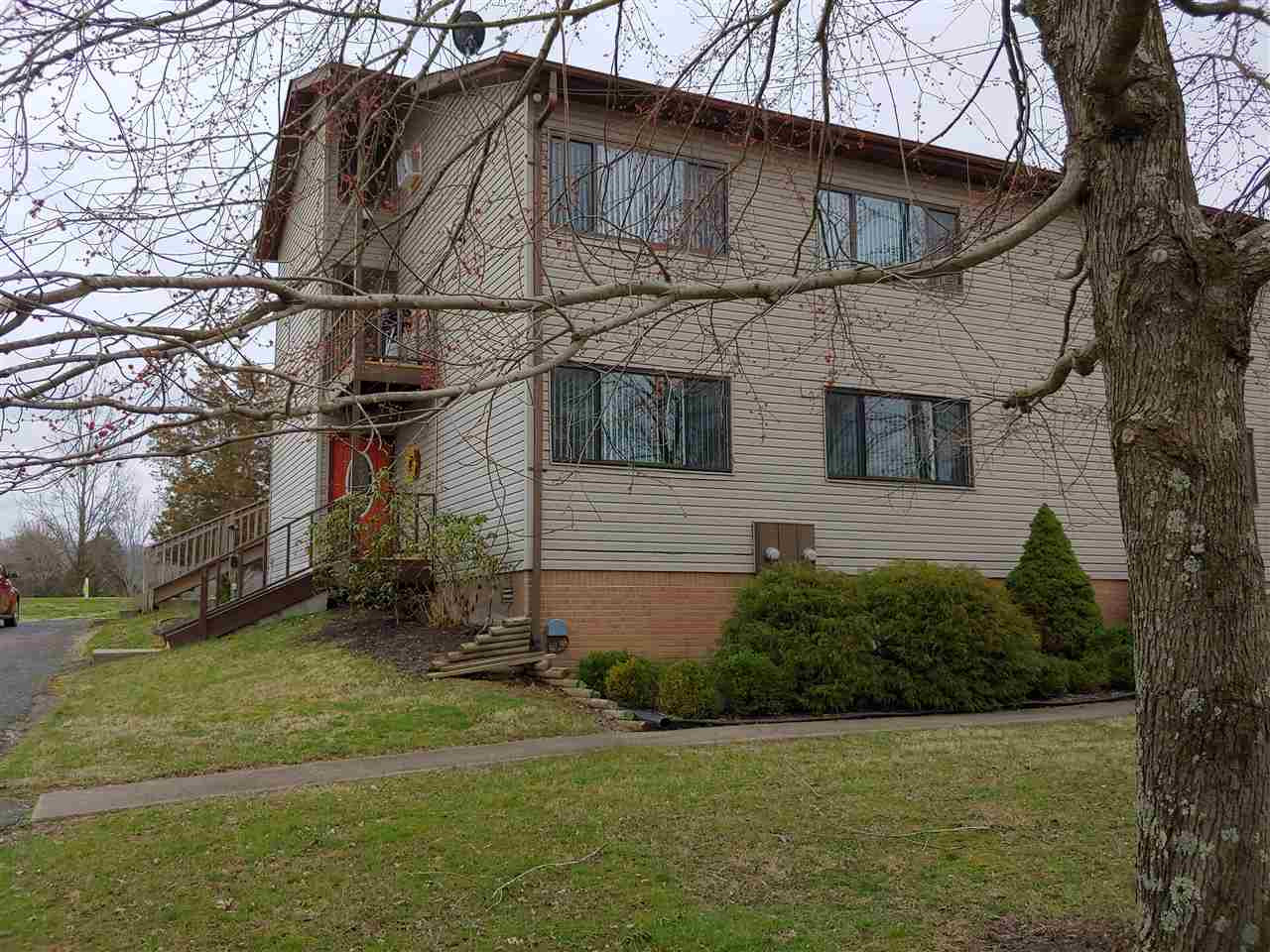 815 Inverness Road Perry Park, KY 40363 - Photo 1 of 22