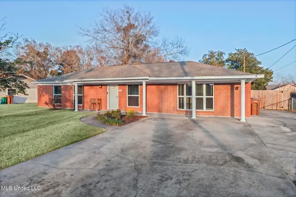 $235,000 | 110 Jamaica Street, Long Beach, MS 39560