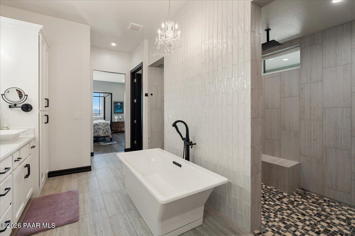 11455 East Harley Drive Prescott Valley, AZ 86315 - Photo 20 of 68 Primary Bathroom