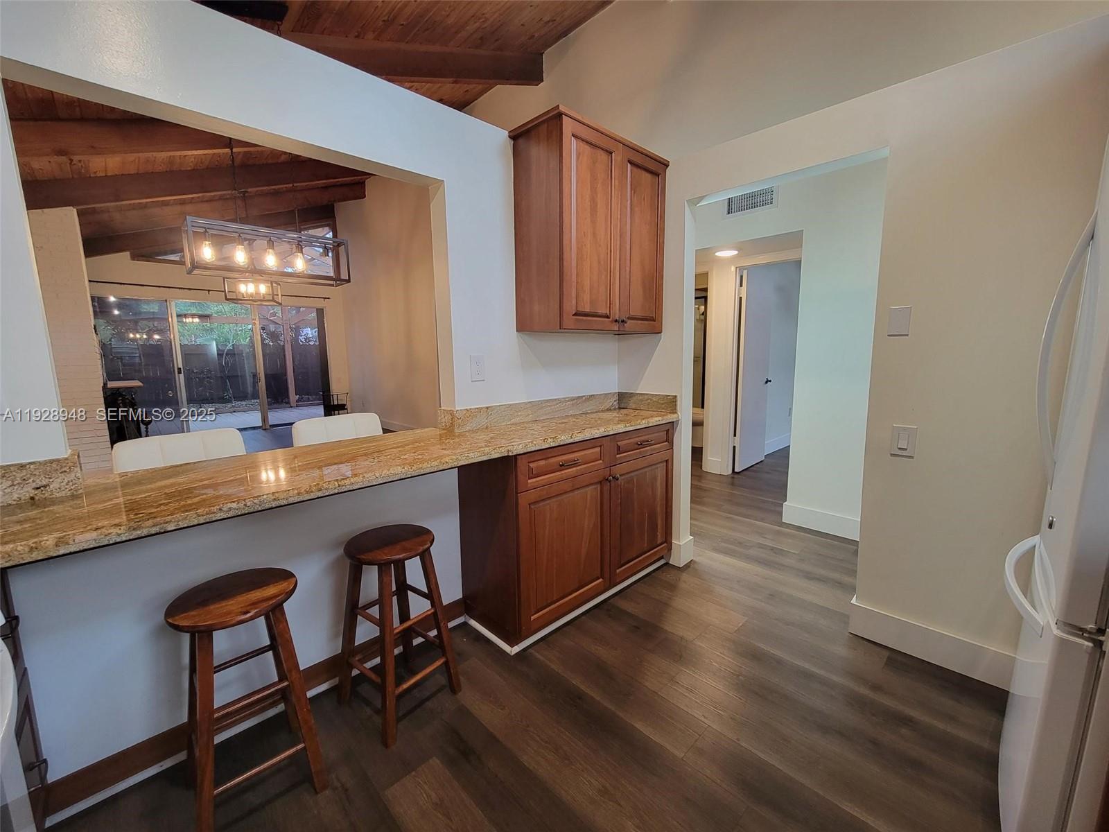 11375 Southwest 112th Cir Lane South Miami, FL 33176 - Photo 23 of 55 a large bathroom with a sink and a mirror