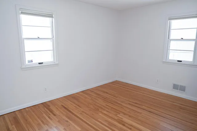 $284,900 | 1176 Lawson Avenue East, St. Paul, MN 55106