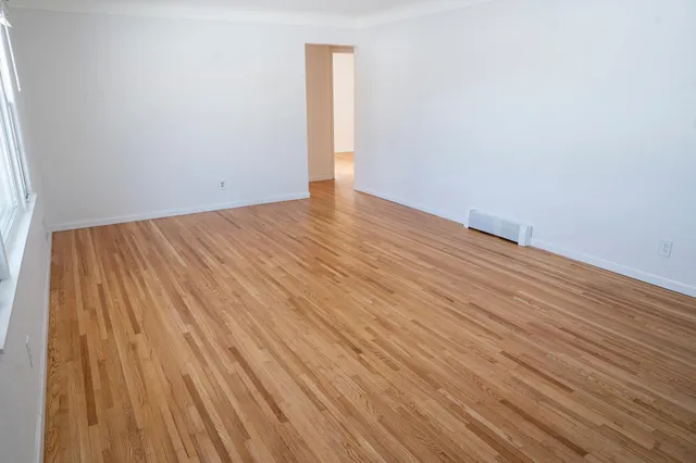 $284,900 | 1176 Lawson Avenue East, St. Paul, MN 55106