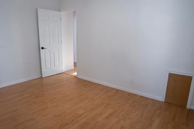 $284,900 | 1176 Lawson Avenue East, St. Paul, MN 55106