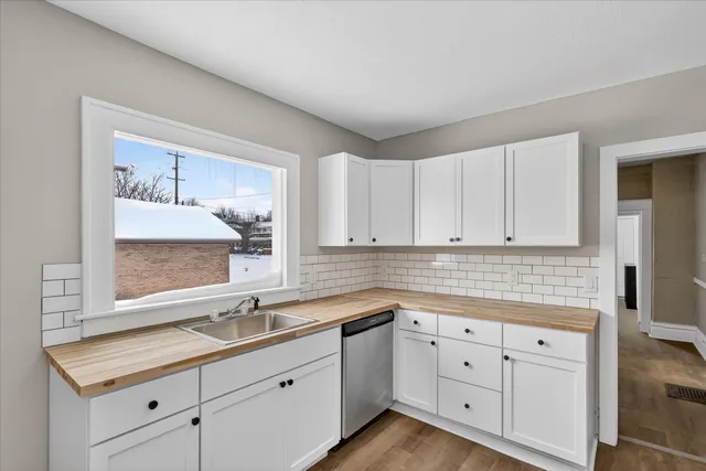 $275,000 | 1111 Ionia Avenue Southwest, Grand Rapids, MI 49507