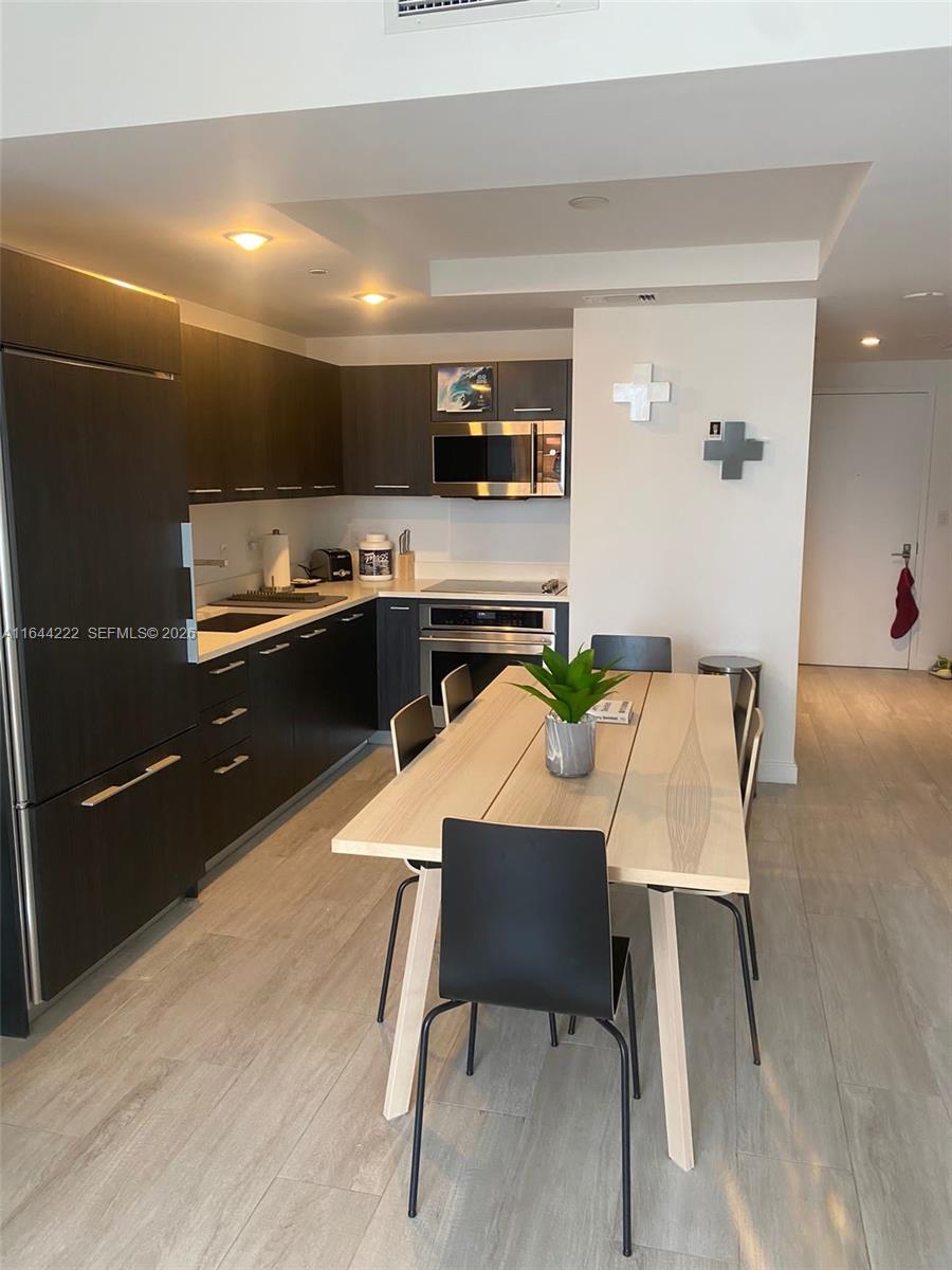 45 Southwest 9th Street, Unit 1005 Miami, FL 33130 - Photo 31 of 47